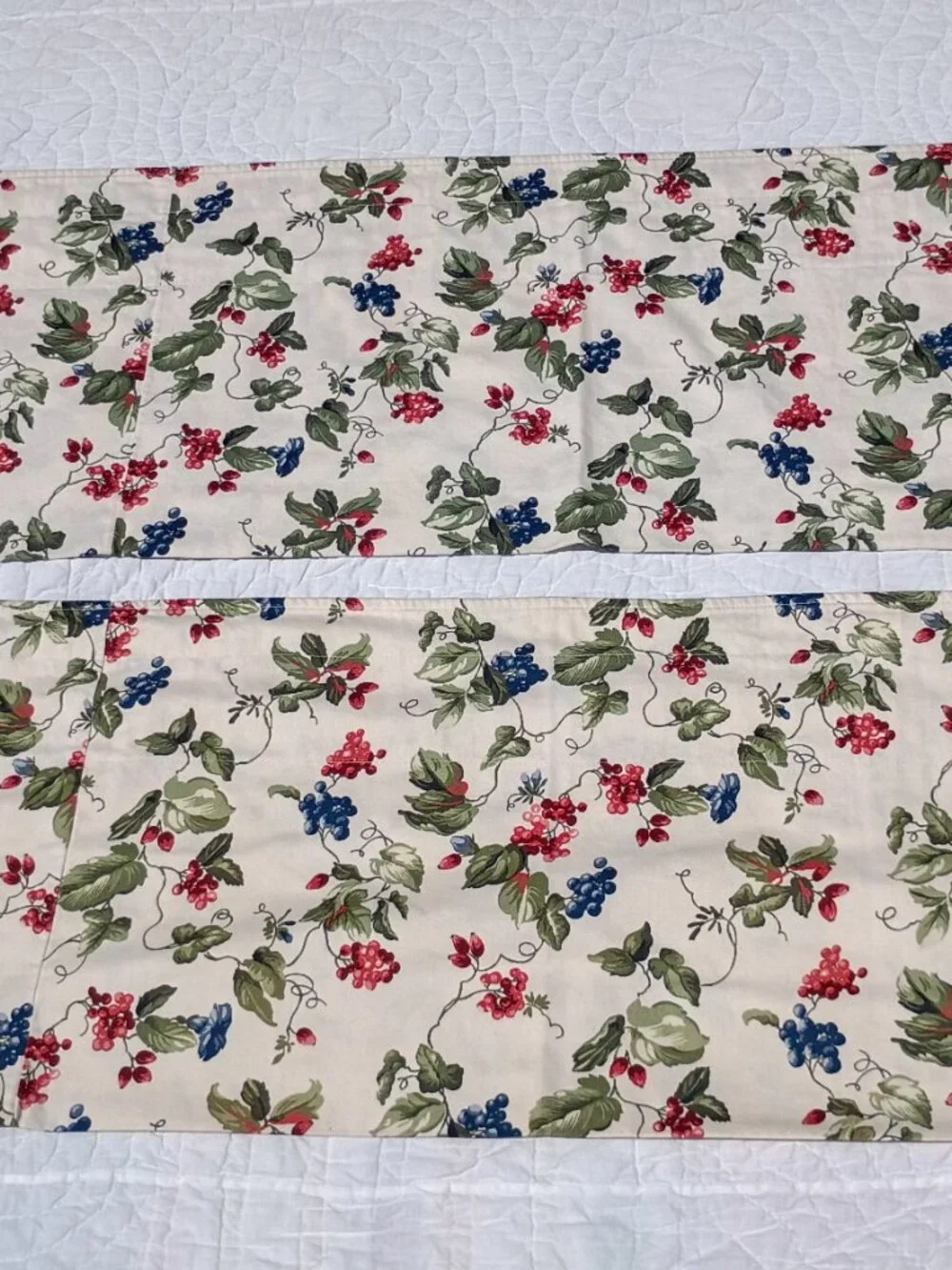 Pair of Vintage Waverly Pleasant Valley Curtain Valances Set of 2 Grapes Country